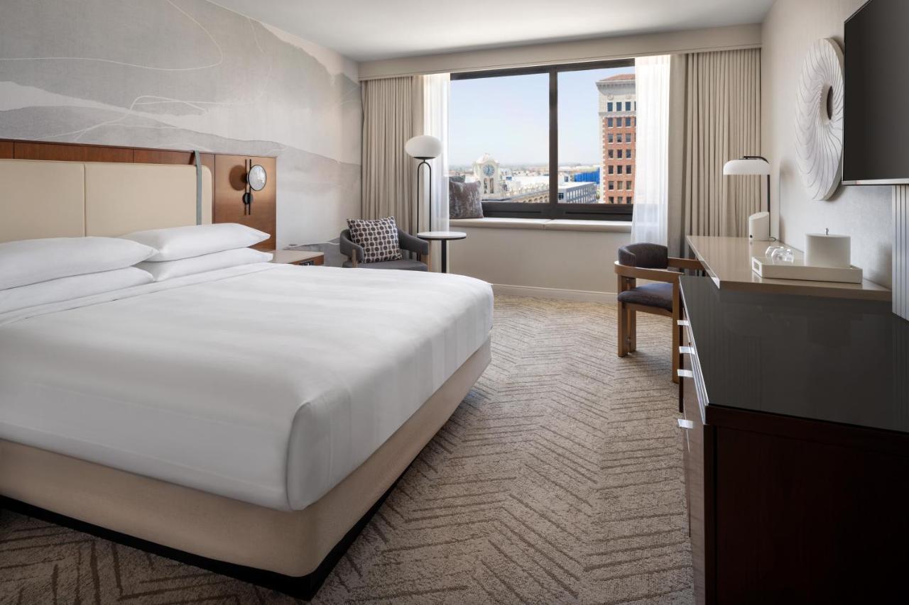Marriott Long Beach Downtown Exterior foto